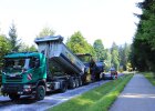 REG-B11-Lindberg: Großes Aufgebot für eine bessere Fahrbahn: Im September wurde auf der B11 bei Lindberg asphaltiert.