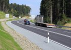 DEG-B11-Hochbühl: Eine „Kriechspur“ entzerrt den Verkehr am Anstieg der B11 zum Hochbühl.