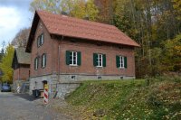 In neuem Glanz erstrahlt das denkmalgeschützte Forstdienstanwesen für die Nationalparkverwaltung in Scheuereck.