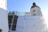 Im September war Baubeginn für die Außenrenovierung der Wallfahrtskirche Mariä Himmelfahrt auf dem Bogenberg. Im September war Baubeginn für die Außenrenovierung der Wallfahrtskirche Mariä Himmelfahrt auf dem Bogenberg.
