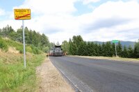 Auf einer Länge von 4,5 km haben wir die Staatsstraße 2130 zwischen Dreisesselstraße und Hinterfreundorf saniert.