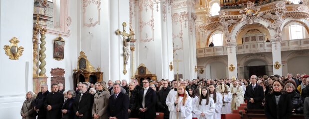 In der vollbesetzten Asamkirche wurde der festliche Gottesdienst gefeiert. In der vollbesetzten Asamkirche wurde der festliche Gottesdienst gefeiert.
