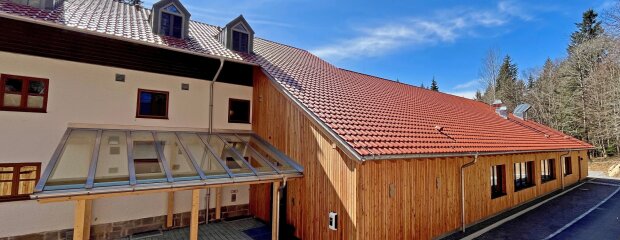Der neue Anbau am Jugendwaldheim Wessely-Haus. Der neue Anbau am Jugendwaldheim Wessely-Haus.