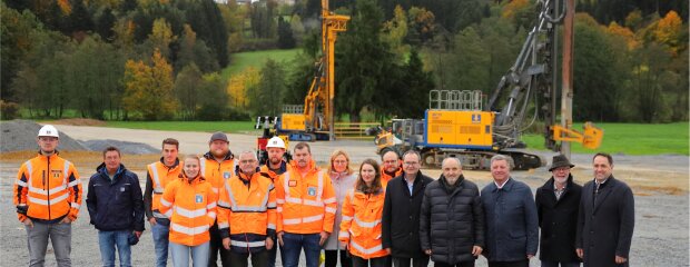 Baustellenbesuch mit Staatsminister Christian Bernreiter.