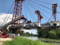 Der Fortschritt an der Isarbrücke bei Plattling ist deutlich zu sehen.