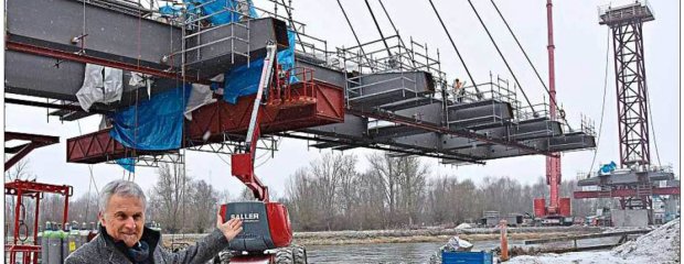 Die zusammenwachsende Brücke