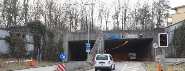 Zweimal im Jahr werden die B 11-Tunnel in Deggendorf gewartet.