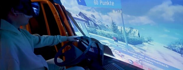 Der Schneepflug-Simulator am Stand des Bauministeriums. Der Schneepflug-Simulator am Stand des Bauministeriums.