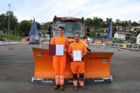 Über Platz 10 freuten sich "Die Salzkönige" von der Straßenmeisterei Deggendorf, Valentin Mois (l.) und Markus Treml. Über Platz 10 freuten sich "Die Salzkönige" von der Straßenmeisterei Deggendorf, Valentin Mois (l.) und Markus Treml.