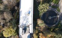 Das Brückenbauwerk bei Grafenau-Frauenberg, direkt neben der Kläranlage, wird saniert. Leider konnten die Arbeiten nicht mehr vor dem Winter abgeschlossen wer-den. Das Brückenbauwerk bei Grafenau-Frauenberg, direkt neben der Kläranlage, wird saniert. Leider konnten die Arbeiten nicht mehr vor dem Winter abgeschlossen wer-den.
